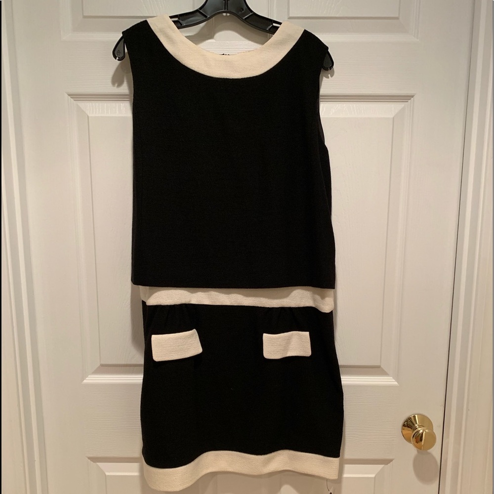 NWT, Moschino dress, black/cream (boucle knit) - Picture 4 of 8